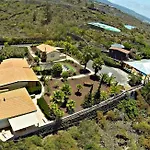 Leon Finca Montimar *